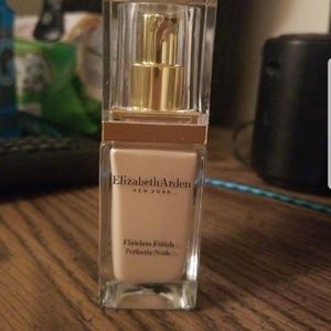 Elizabeth Arden flawless finish foundation